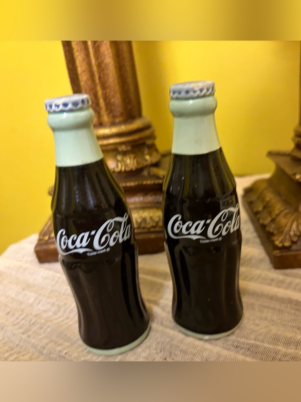 Vintage 1990s Coca Cola Mini Bottle Salt and Pepper Shakers
Set Glass